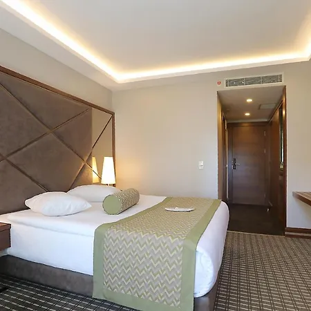 Q 4* Ankara